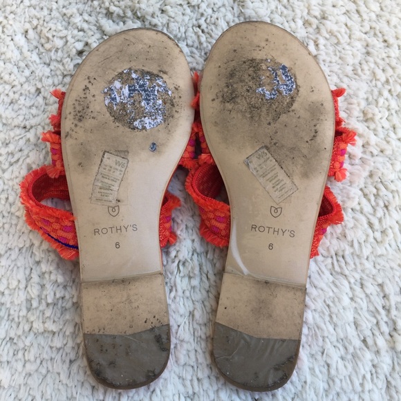 ROTHY’S Bright Red Fringe Slide Sandals - Picture 4 of 5
